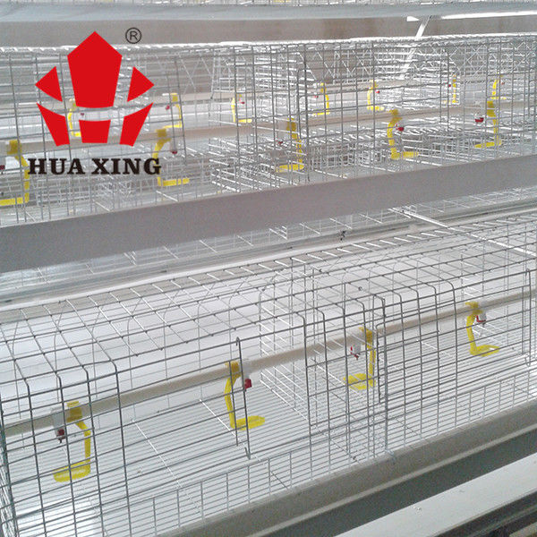 Un tipo 3 gradas que crecen parrillas en las jaulas, equipamiento agrícola color plata de la parrilla
